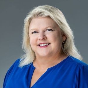 Meet your Posher, Leslie